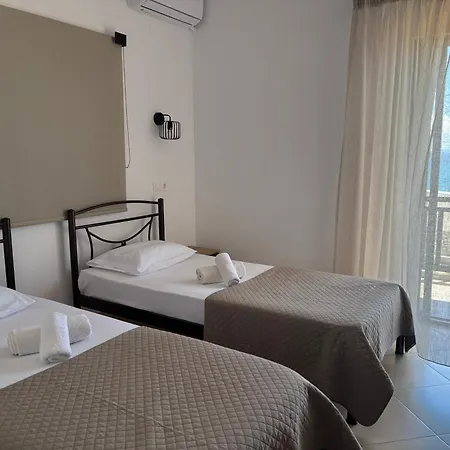 Hotel Avra